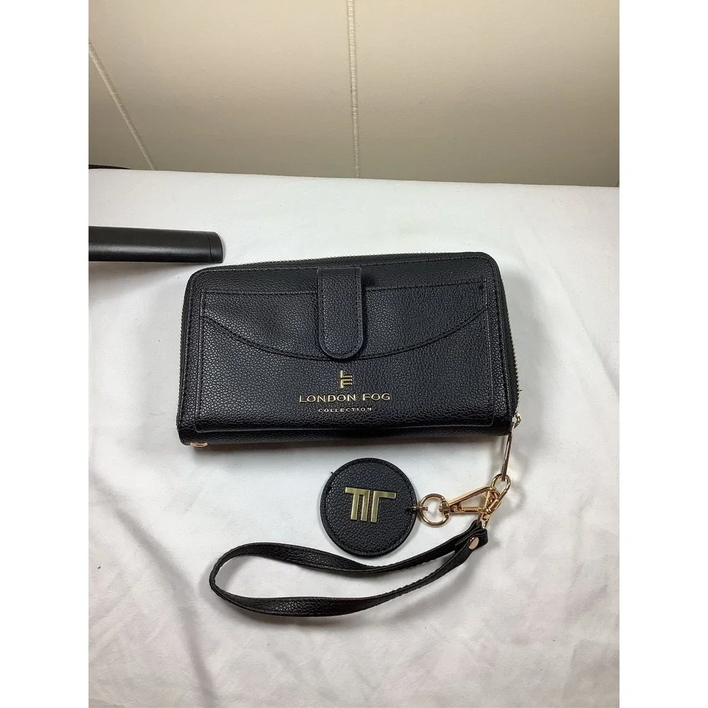 London Fog Black Pebble Zip Around Wristlet‎ Wallet Front Flap Charm